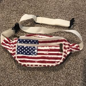 FANNY PACK